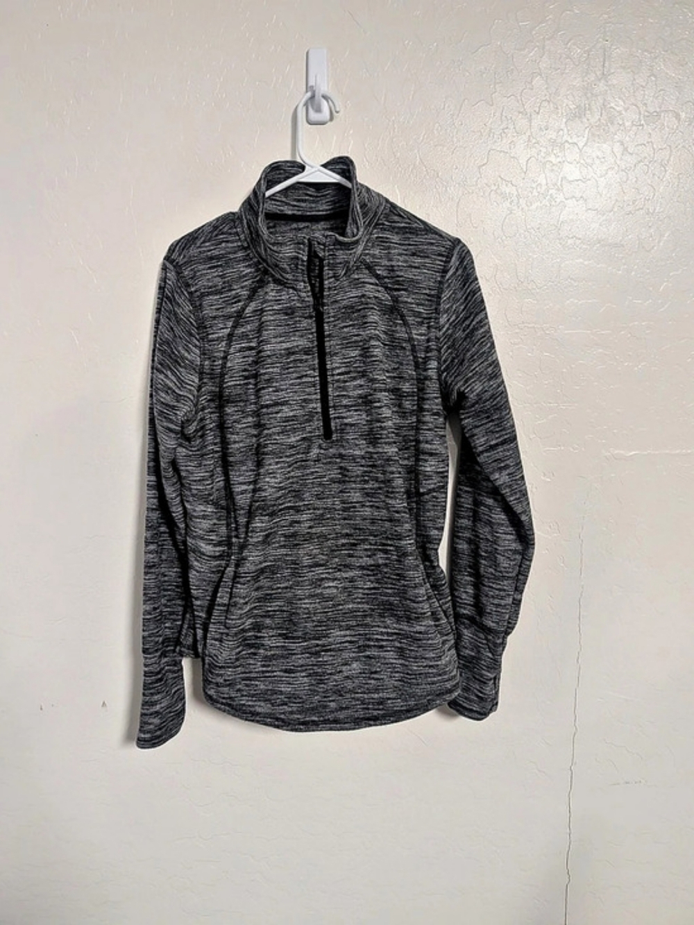St. John's Bay Active quarter-zip pullover Gray & Black Large Quarter-Zip